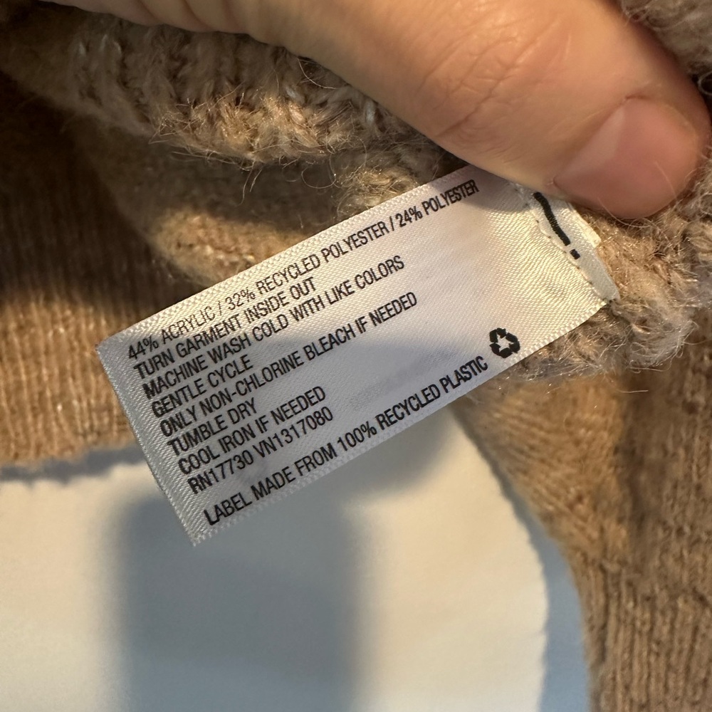 Cozy Collared Button-Up Cardigan - Picture 4 of 9